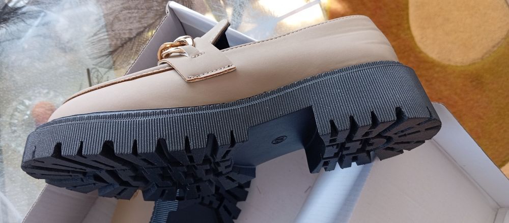 Чисто нови Дамски обувки