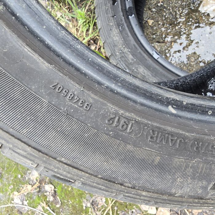 2x 225/45/17 VARA DUNLOP Stare impecabila
