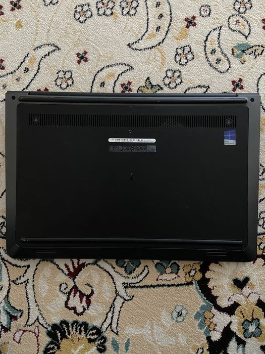 Ноутбук Dell в хорошем состояний