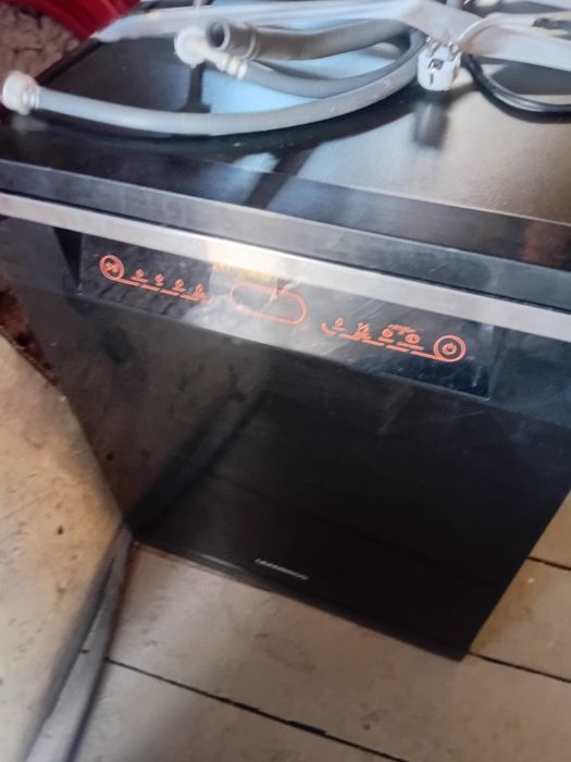 Продам посудомойку срочно