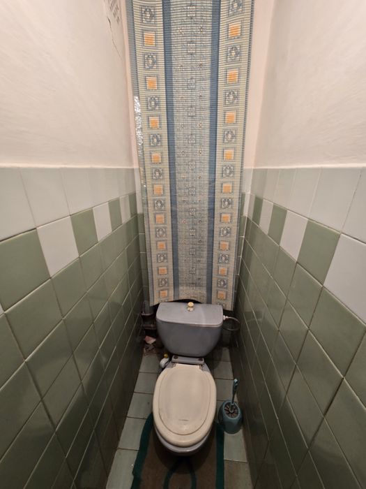 2 комнатная квартира Автосалон