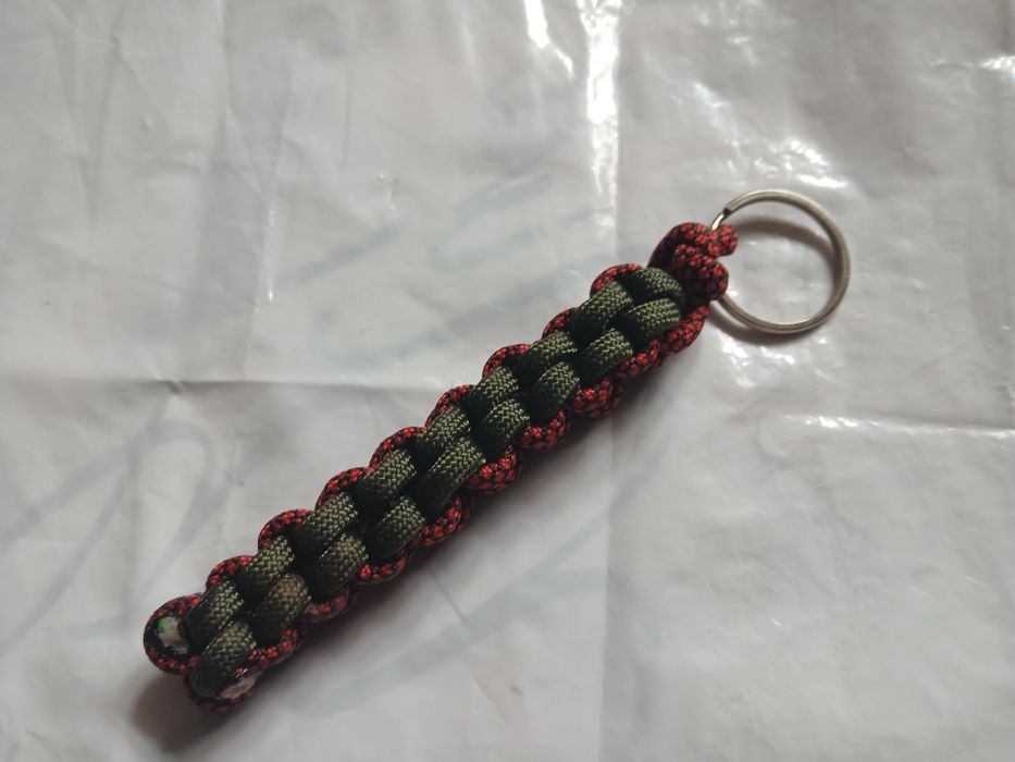 Браслеты из паракорда