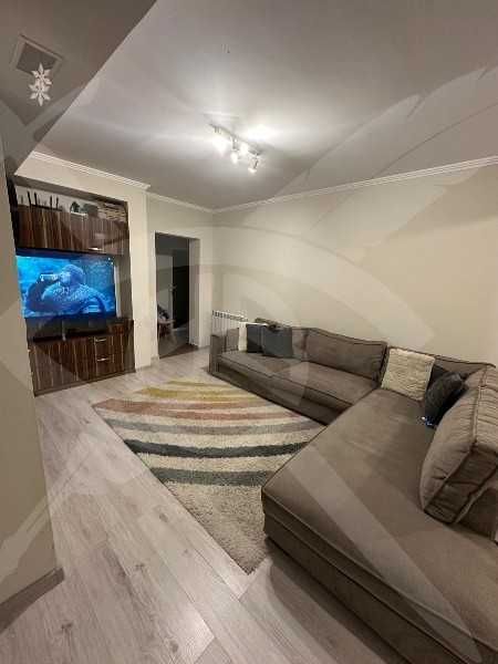 Продава се Четиристаен апартамент в Пловдив, Коматевски възел - 130 кв.м за 1616 €/кв.м - Снимка #1