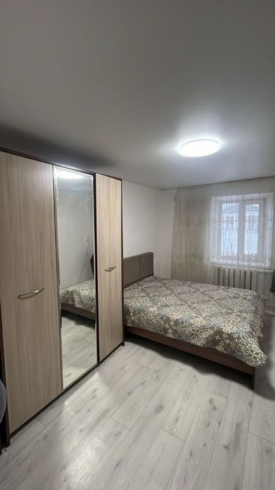 Продам спальный гарнитур