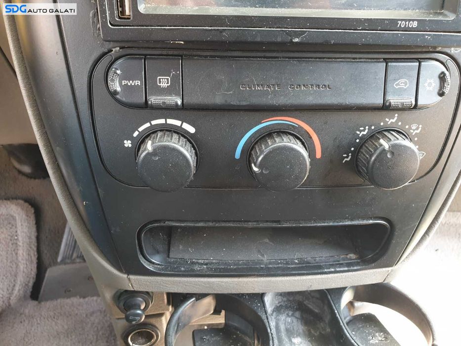 Panou Comanda AC Clima Climatronic Aer Conditionat Chrysler Voyager IV 2001 - 2008 [K0031]