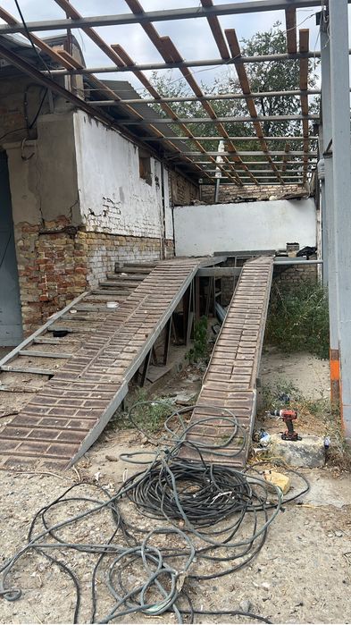 Эстакада для автомобиля