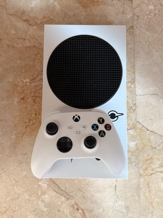 Vând Xbox Series S – stare foarte bună