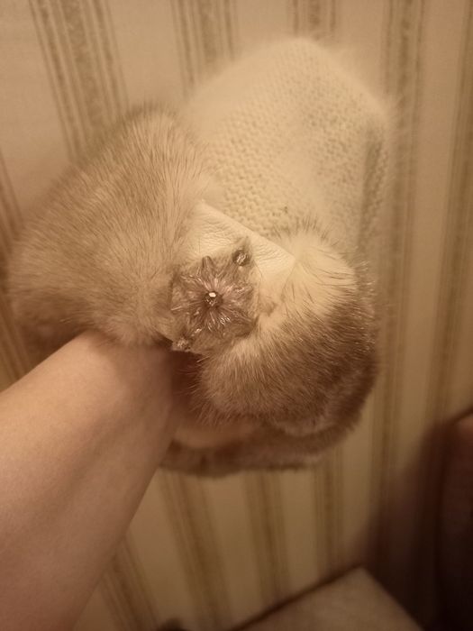 Продам шапку женскую