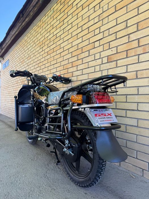Мотоцикл GSX Сузуки 200 куб.