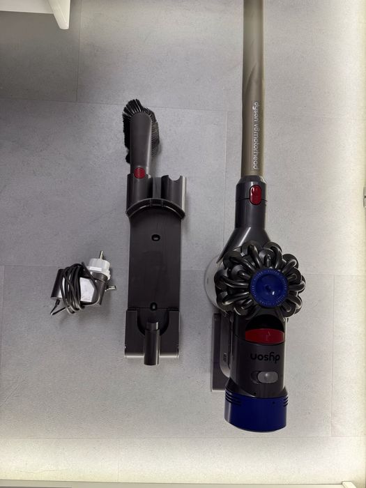 Aspirator Dyson V8 Absolute