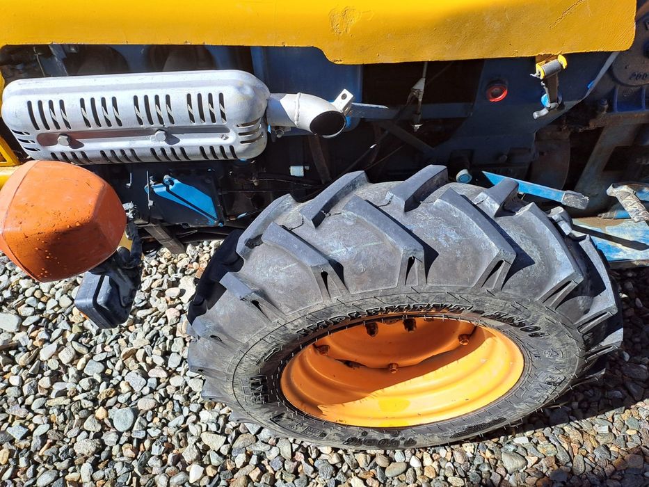 Tractoras PGS 4x4 30 CP Anvelope noi