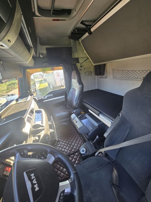 Vând ansamblu MAN TGX 18.440 + Prelata Schmitz standard