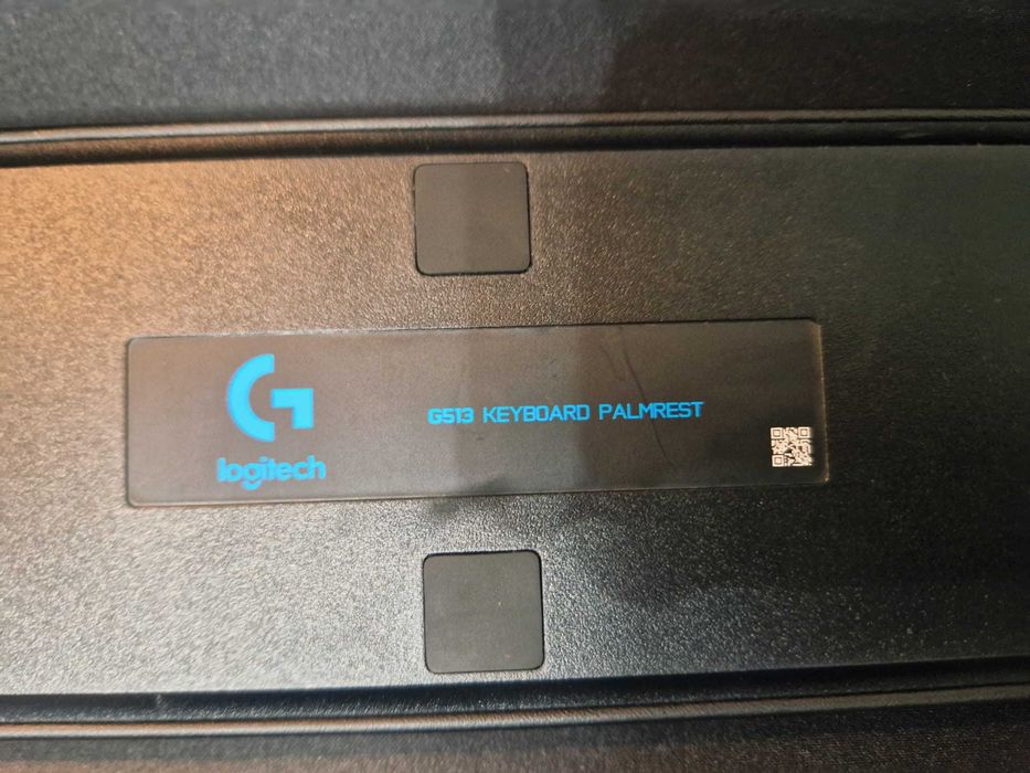 Logitech G512 Carbon + Logitech G513 Palmrest
