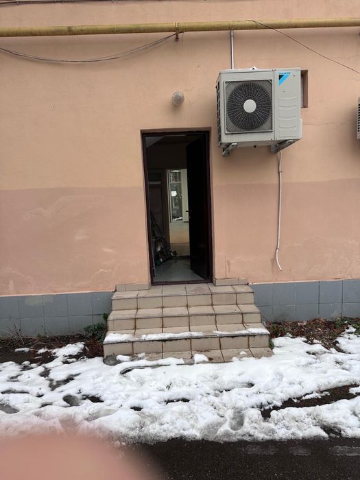 Spatiu de inchiriat . Marghita ultracentral Republici