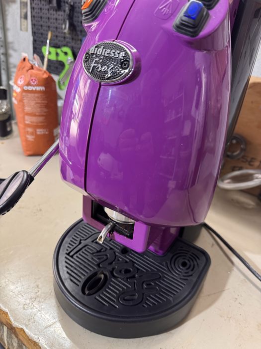 Кафе машина Frog