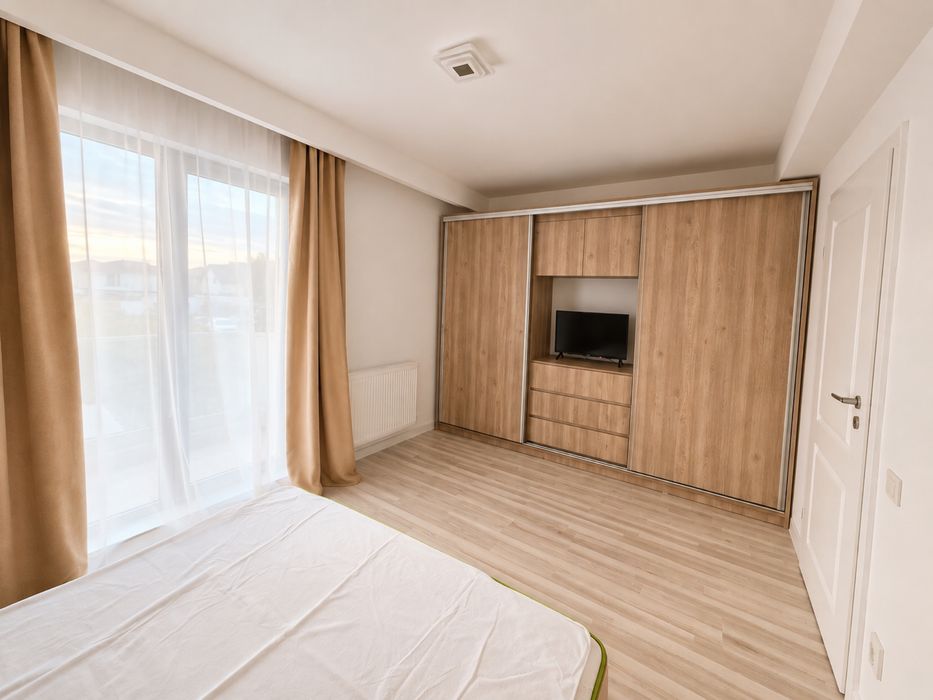 Casa cu etaj PET FRIENDLY | 80 mp | Curte | 3 camere | 2 Bai | Loc de parcare