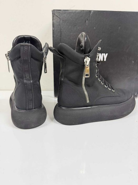 DKNY Women's Aken Sneaker
