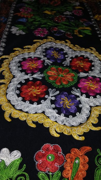 So‘zana,palak,4tali komplekt  sotiladi.