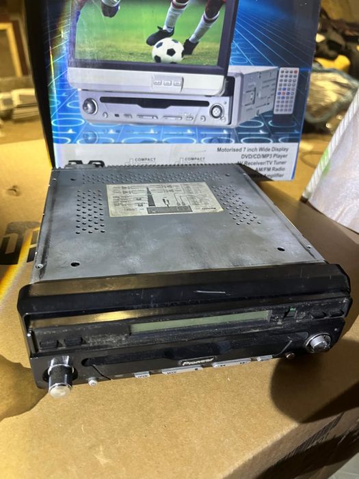 Продам автомагнитола ,с экраном