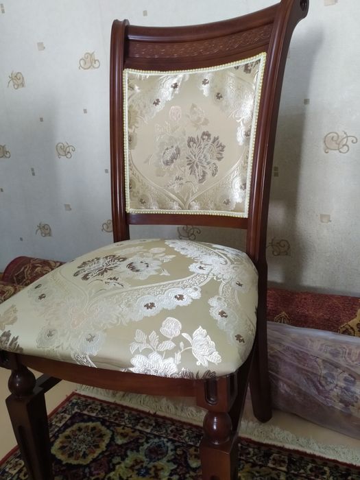 Стол ,стул 12 та