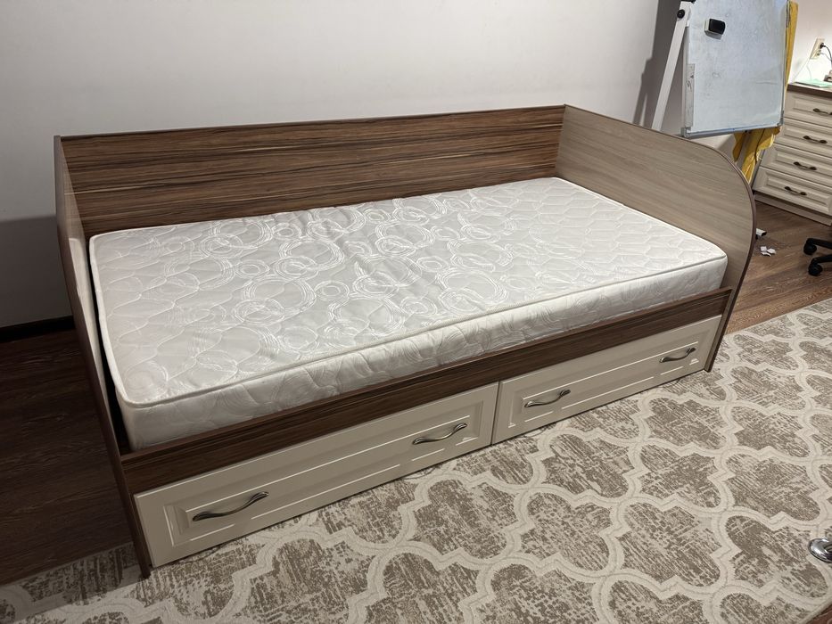 Кровать односпальная 100*200