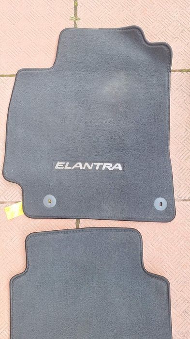 Стелки за Hyundai Elantra