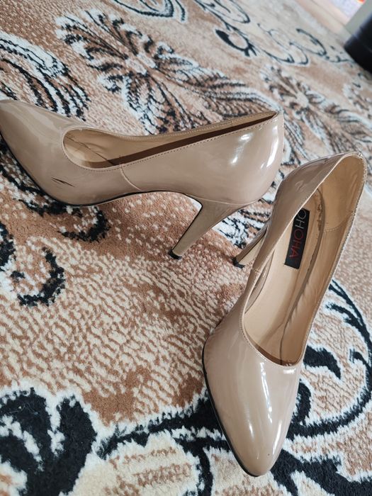 Продам туфли лодочки