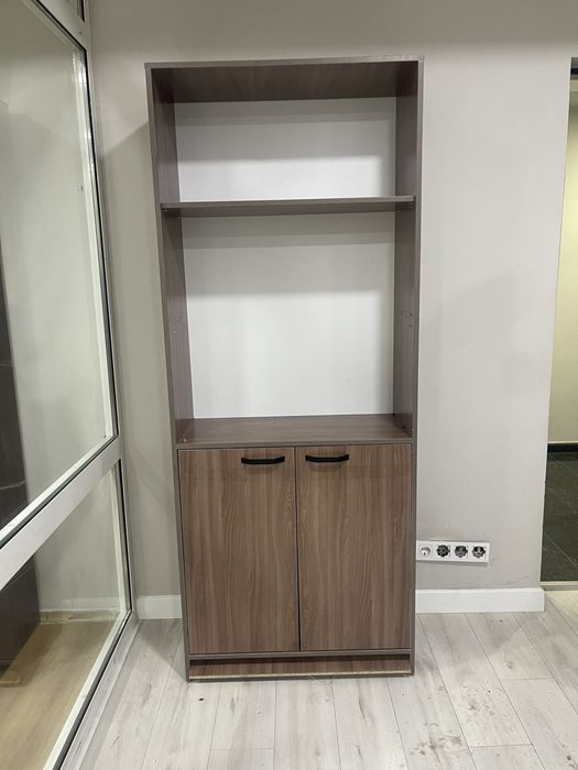 Шкаф для офиса,можно даже для дома