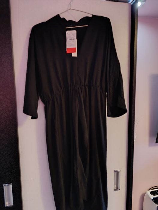 Нова черна рокля