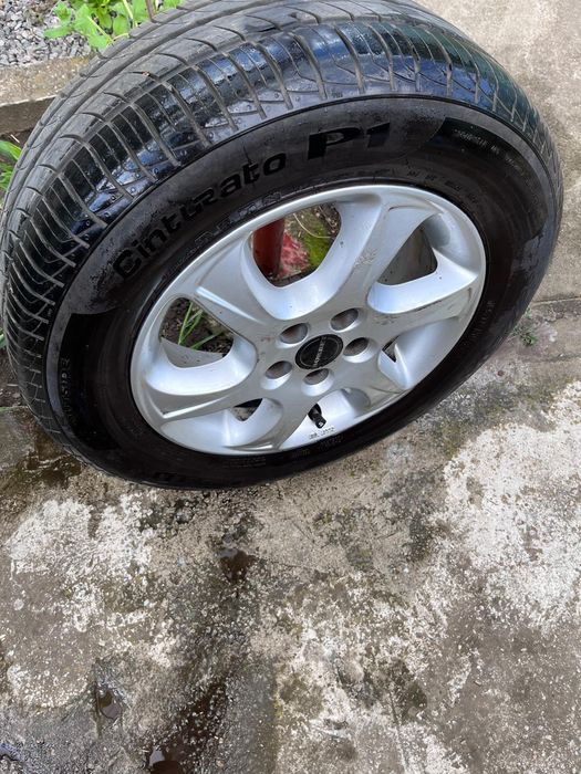 Set 4 roți de aliaj , cauciucuri Pirelli folosite o varăl