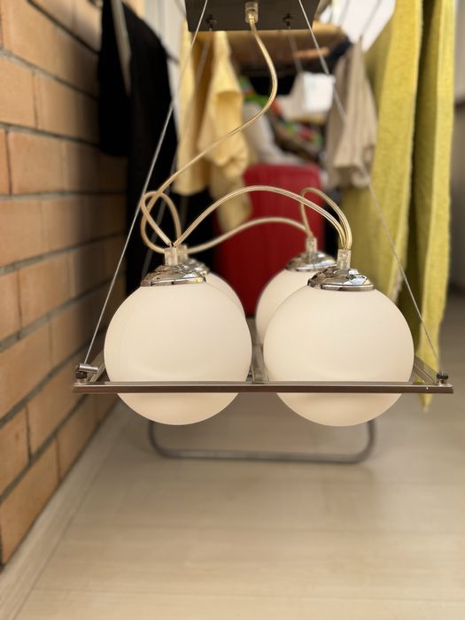 Люстра для комнаты