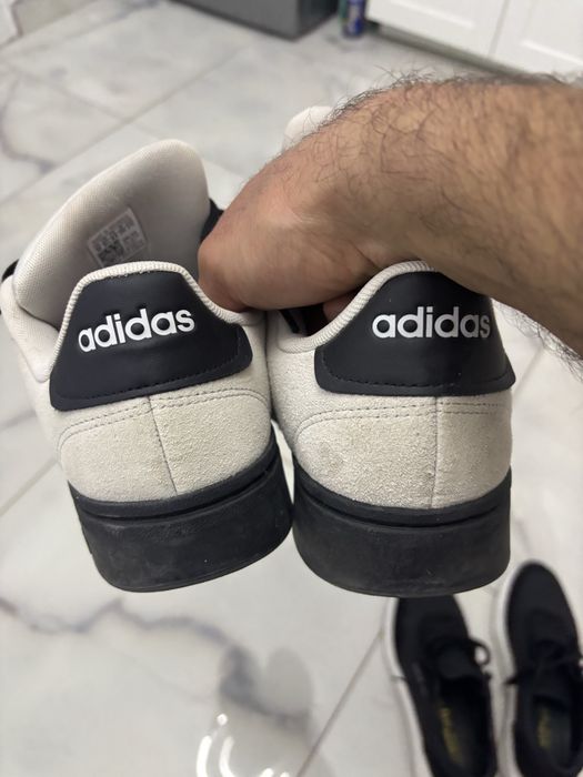 Adidasi adidas nr 44