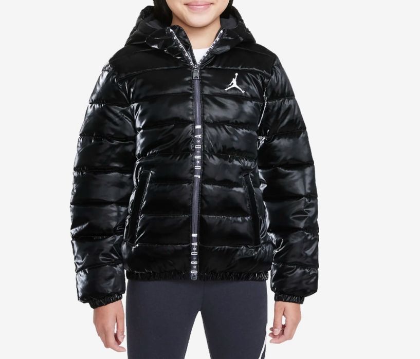 Geaca Air Jordan marime 128-140 (10-12 ani)