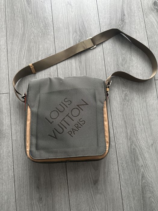 Geanta Louis Vuitton