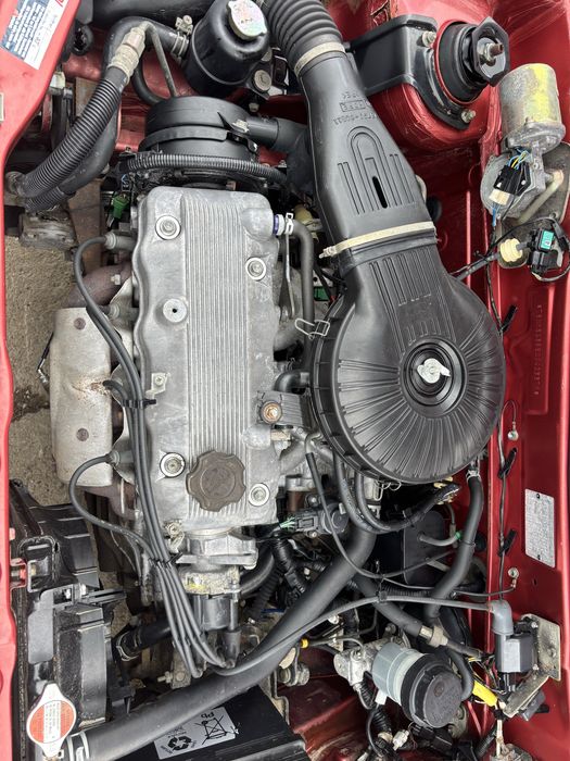 Subaru justy 2000г Двигател скоростна кутия