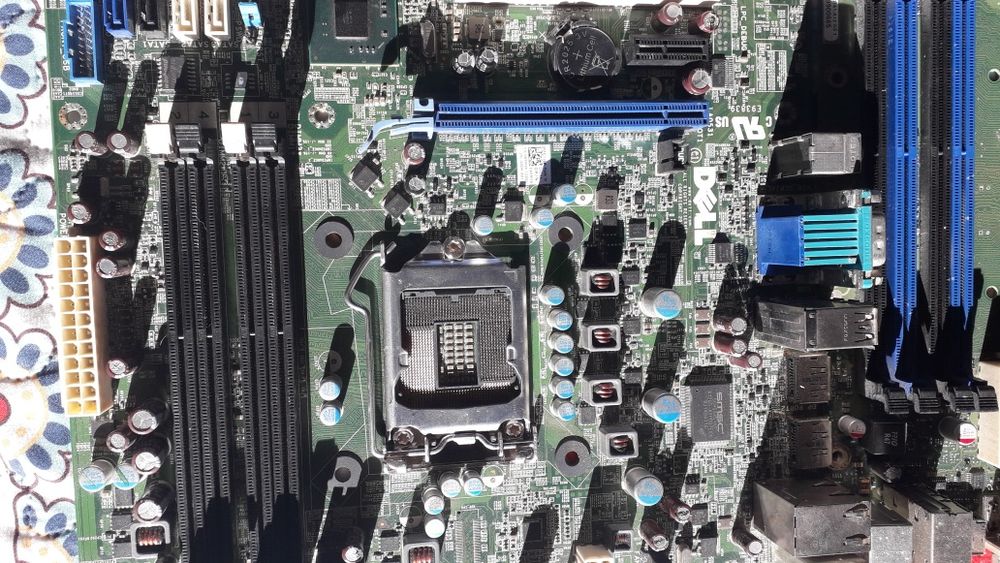 Placa baza socket 1155 3 buc procesor i3 stare necunoscuta B75A MSI et