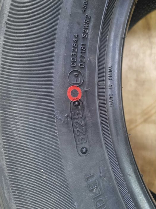 195/70 R15C TR928 104/102S TRIANGLE