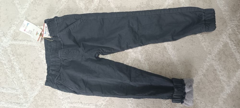 Продам утеплённые штаны новые