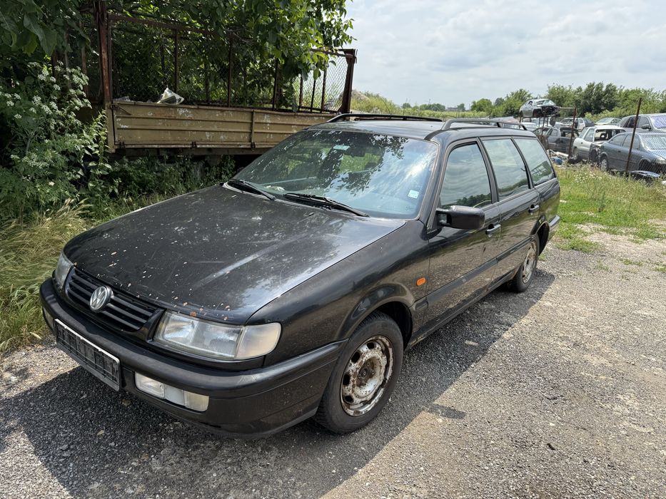 Volkswagen Passat B3 1.8 бензин на части