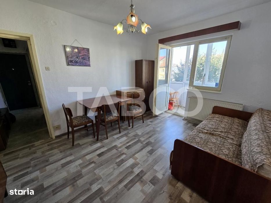 Apartament 2 camere de vanzare cu balcon in zona Ciresica din Sibiu