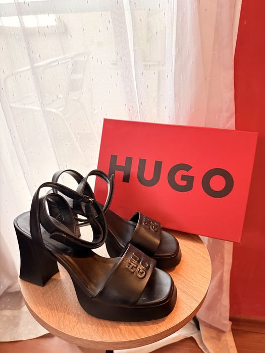 Дамски черни сандали Hugo размер 39 в оригинална кутия
