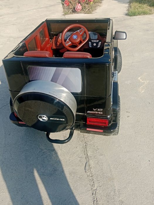 Детский электромобиль