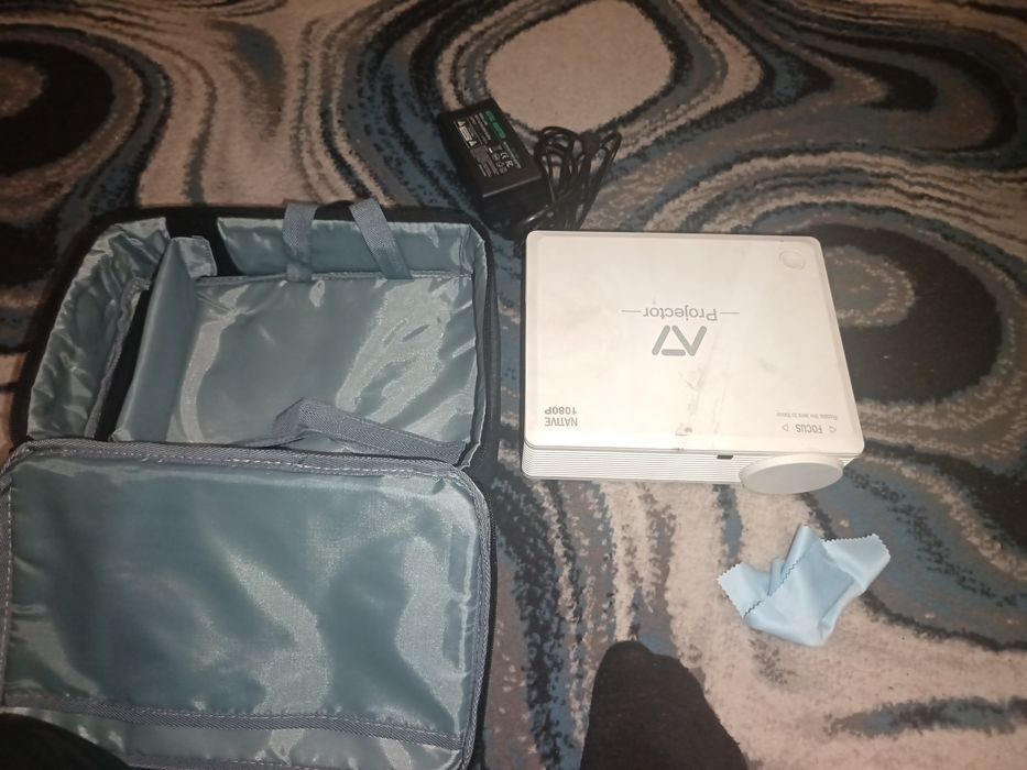 Projector. A7. Native 1080.