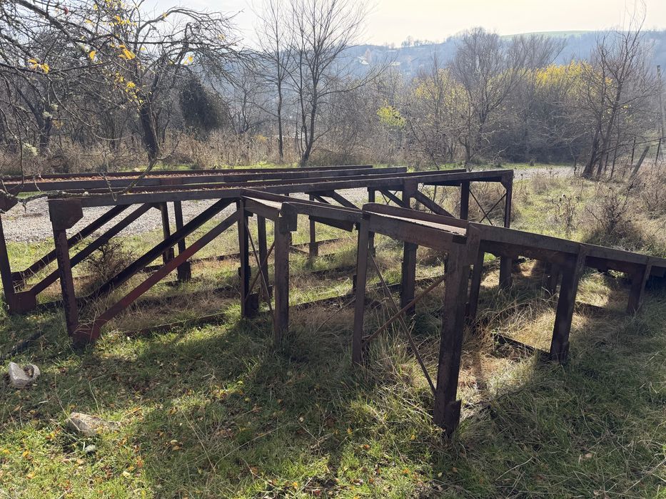 Продавам естакада за транспортна техника