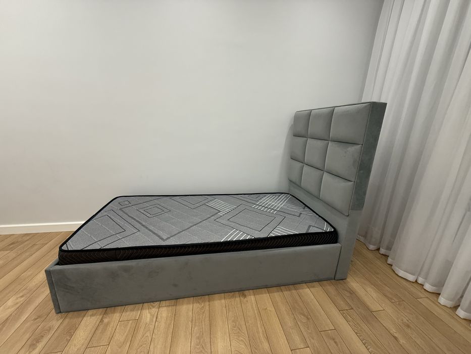 Детский кроват с матрасом