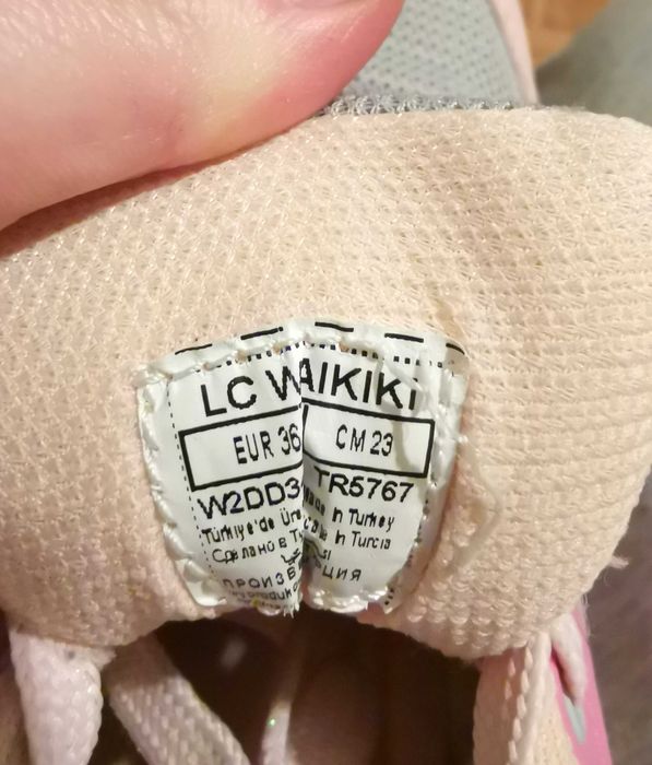 Adidasi sport LC WAIKIKI mar 36 pentru fete sau femei