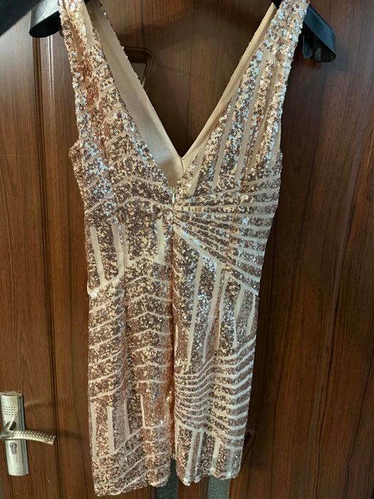 Рокля за продажба