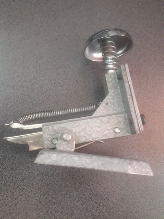 Capsator hartie vintage