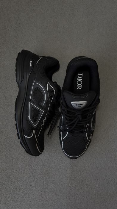 Dior b30 black reflective