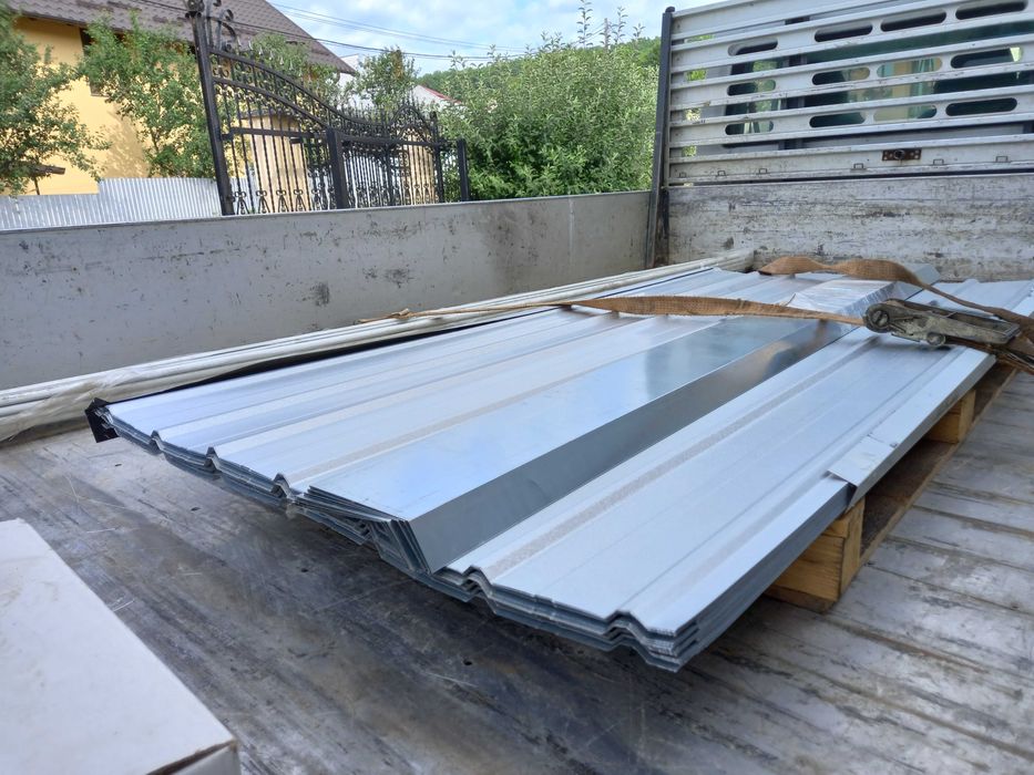 Tabla cutata / tigla metalică